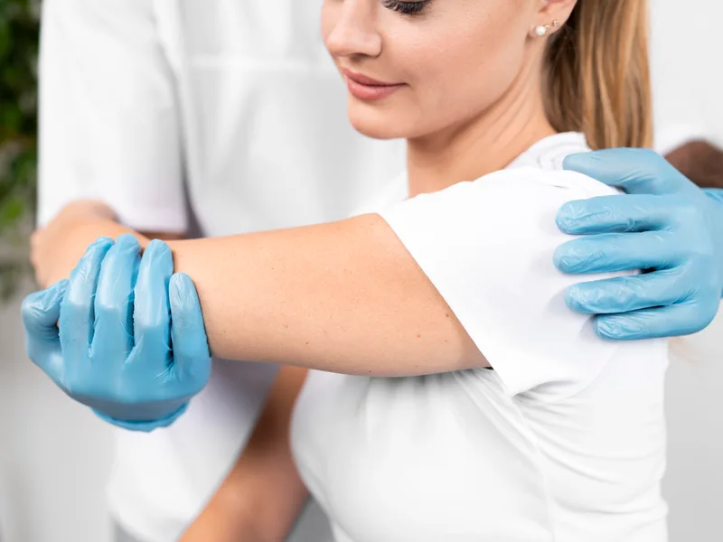 Chiropractic care for arm pain at Top Spine Chiropractic in Worcester