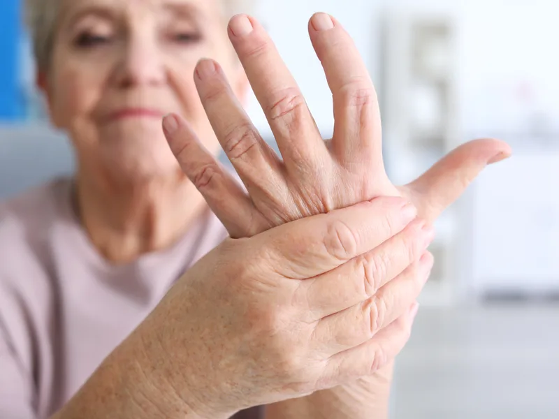 How Top Spine Chiropractic treats bursitis in Worcester