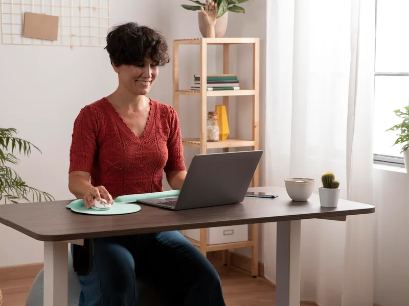 How Top Spine Chiropractic treats poor posture in Worcester