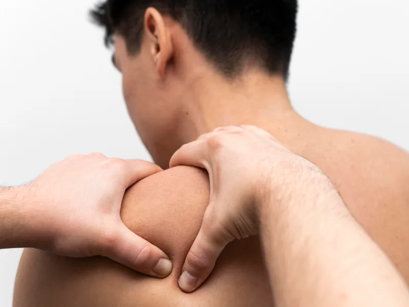Chiropractic care for rotator cuff injury at Top Spine Chiropractic in Worcester