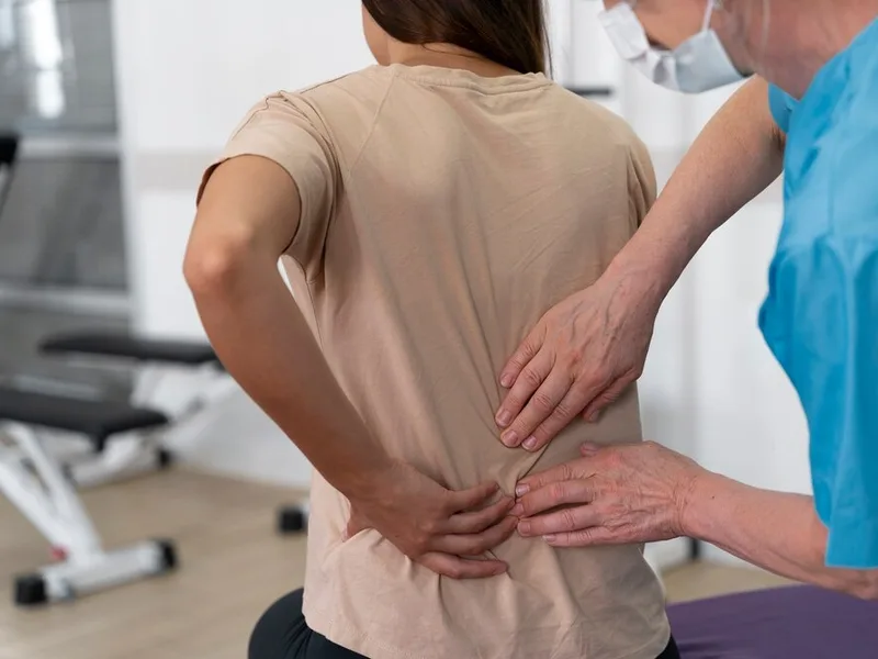 How Top Spine Chiropractic treats sciatica in Worcester
